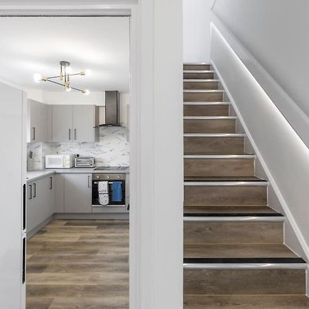 Shard View 2Br Next Tower Bridge Apartment London Exterior photo